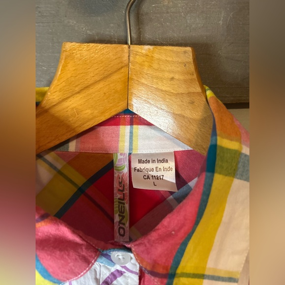 O’Neill shirt - Picture 3 of 12
